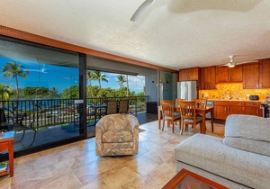 Maui Parkshore #412 Ocean View in the Heart of Kihei, Walk to Kamaole Beach