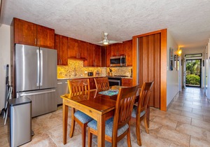 Maui Parkshore #412 Ocean View in the Heart of Kihei, Walk to Kamaole Beach