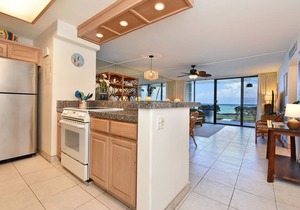 May on Sale! Book now and SAVE BIG! Walk to the Beach from Your Private Lanai!