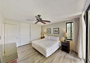 Modern Kamaole Sands Beach Condo with Pool, Hot Tubs & Private Balcony