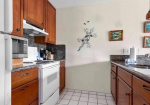 Mountain View Suite w/Balcony & Kitchen | Outdoor Pool | Steps from the Beach