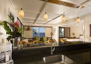 Oceanfront #4 at Hana Kai Maui - 1 Bedroom Upper Floor Corner 100ʻ from Water!