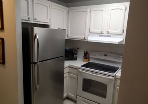 Oceanfront with Endless Ocean View, Gorgeous sunsets, WiFi, and King Bed