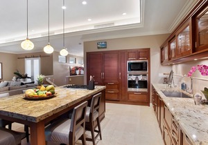 Panoramic Views - Fourth Row Ho'olei - One of a Kind 112-4