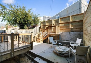 Private English Basement in Petworth