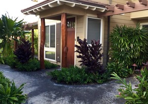 Spacious 2 bedroom Villa with large loft over Pool and Abay with amazing sunsets