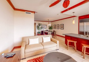 Spacious 3 Bed 2 1/2 Bath Ocean View Beach Villa (O-401)