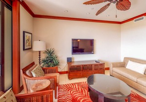 Spacious 3 Bed 2 1/2 Bath Ocean View Beach Villa (O-401)