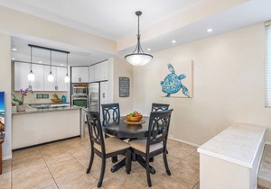 Upscale Wailea Maui, Full AC, 1st Fl, Expansive Lanai, Pool & Walk to Beach