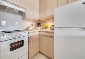 VI 206 OceanFront Studio w Pool