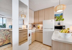 VI 206 OceanFront Studio w Pool