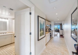Villa 302: Fall REDUCED 50%! King bed! Penthouse Lvl Ocean View Turtle Bay