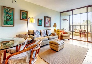 Waterfront condo w/ shared pool & private lanai- steps to shops & restaurants!