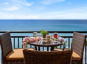 Kona Bali Kai | Historic Kailua Village