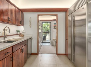 Beach Estates | Historic Lahaina Front Street