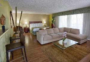 Ramada Plaza | Waikiki