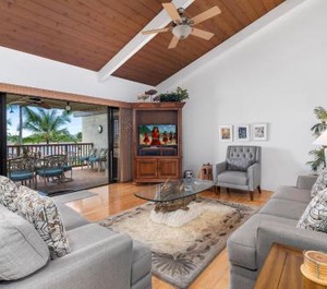 Kailua Bay Resort 