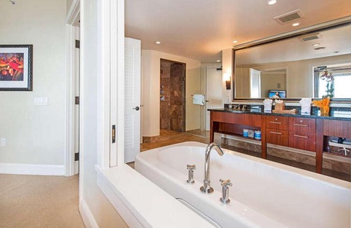 Honokowai House | 1025 Konea by Maui Life Realty