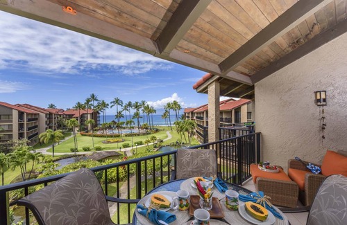 Historic Lahaina Front Street Condo | 116 m² Condo ∙ 3 bedrooms ∙ 6 guests