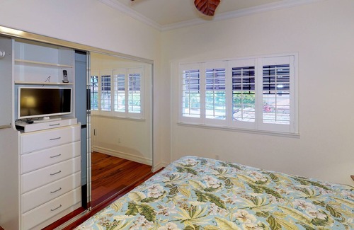 Ko Olina House | 4 Bedroom, 3 Bath Coconut Plantation Home by Ola (1200)