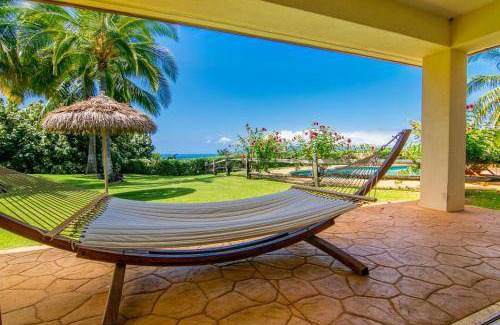 Historic Lahaina Front Street House | 409 m² House ∙ 5 bedrooms ∙ 10 guests