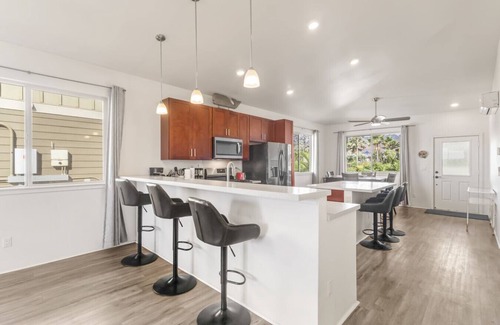 Ewa House | 4BR/2.5BA New Build | Pool | W/D | Garage | Park