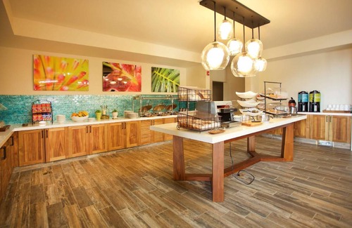 Lihue Hotel | 63 m² Hotel ∙ 127 guests