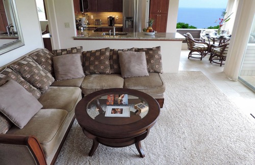 Princeville Condo | AC! Stunning Ocean Views - Walk to the beach #133-134