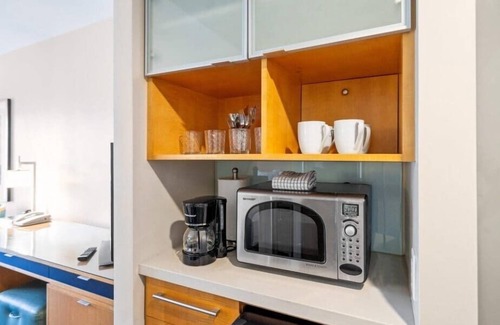 Ala Moana House | Ala Moana Hotel @24FL R3 Studio - Ocean View 2Beds/4person