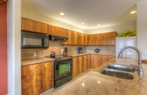 Keauhou Condo | Aloha Condos, Kanaloa at Kona, Condo 3703, Oceanfront, AC