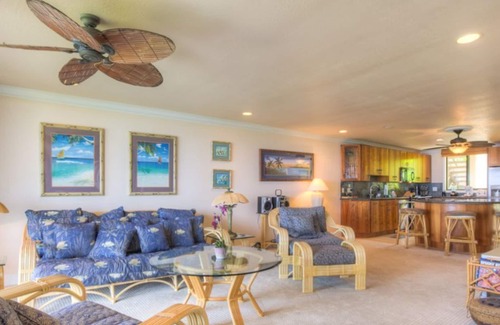 Kahaluu Bay Condo | Aloha Condos, Keauhou Kona Surf and Racquet Club, Condo 1-102, Oceanfront