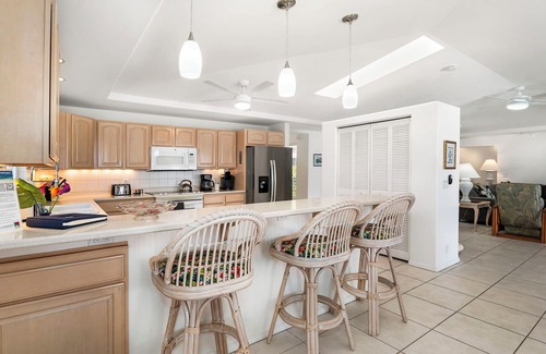 Kahaluu-Keauhou House | 🏖️Amazing Ocean & Sunset Views | Pool | Gated Community