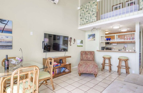 Maalaea Apartment | Apartment ∙ 2 bedrooms ∙ 4 guests