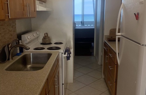 Makaha Condo | Beachfront and Ocean View Condo-Best Oahu Sunsets