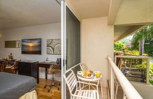 Kihei Condo | Beachfront Studio | Walk to Kamaole Beach + Pools