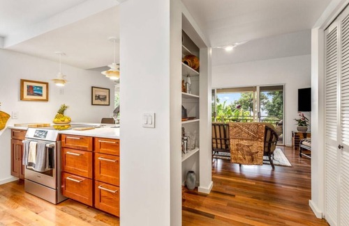 Honaunau-Napoopoo Cottage | Cabin ∙ 2 bedrooms ∙ 3 guests