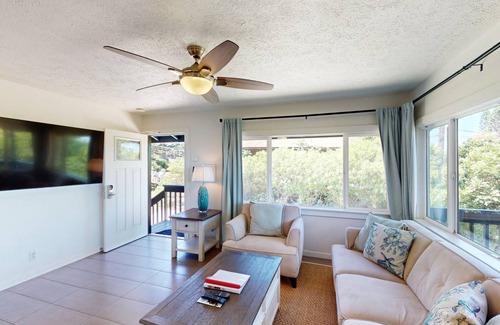 Kihei Cottage | Cabin ∙ 2 bedrooms ∙ 5 guests