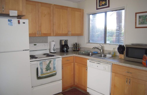 Princeville Condo | D3, BREATHTAKING views from ALL windows! Private End Unit on Corner of Bluff!