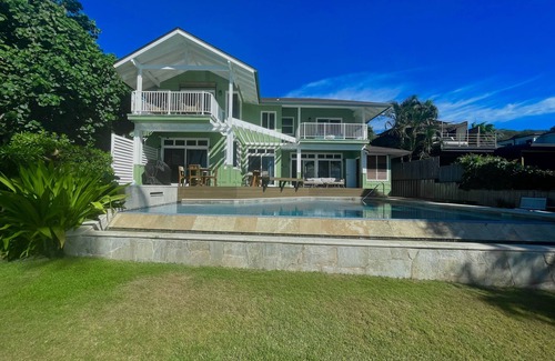 Waialee House | Direct Oceanfront Home w/private pool in exclusive neighborhood near Waimea Bay