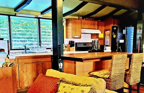Kahaluu Bay House | FABULOUS BEACH HOUSE, OCEAN FRONT VIEW, BEST LOCATION, WALK TO BEACH, RELAXING!.