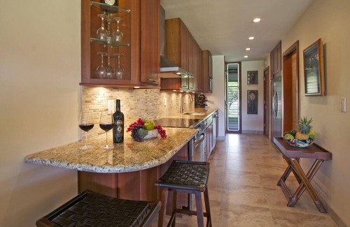 Kaanapali Condo | G110 - Ground floor, close to ocean and all amenities, great view