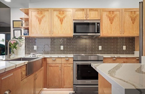 Waikoloa Condo | Great Views Of Volcanic Mountains, Walk To Beaches & Shops