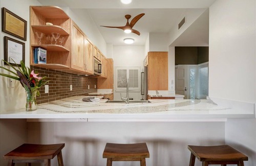 Waikoloa Condo | Great Views Of Volcanic Mountains, Walk To Beaches & Shops