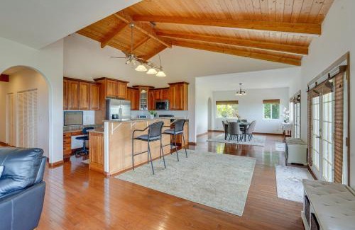 Papa House | Hawaiian Retreat with Ocean Views in Captain Cook!