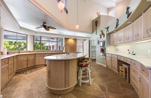 Kahaluu-Keauhou House | 🏖️Hawaiian Upscale Estate | AC & Private Amenities | Ocean View!
