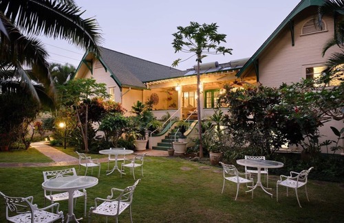 Wailuku House | Historic Maui Estate: 10 Suites & Chef Breakfast