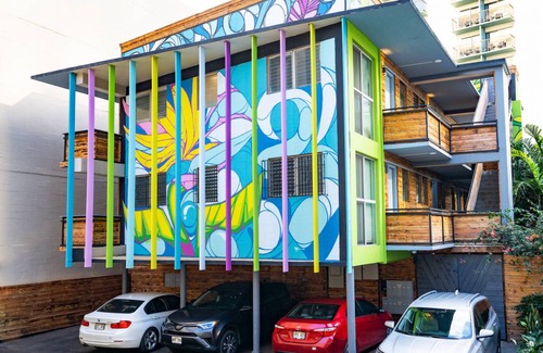 Waikiki Hostel | Hostel ∙ 3 guests