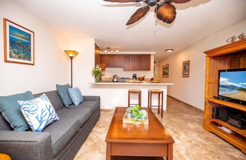 Honokowai Condo | KA 403 Remodeled 1BD w Mountain Views Pool AC
