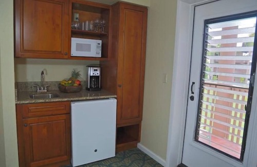 Princeville Apartment | Ka Eo Kai Studio Resort w/HOT TUB & POOL