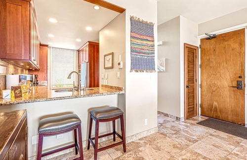 Napili Condo | KBM Resorts | FREE CAR | Kapalua Bay Villa | Ocean View | 1-Bedroom Condo with Panoramic views! KBV-15B3